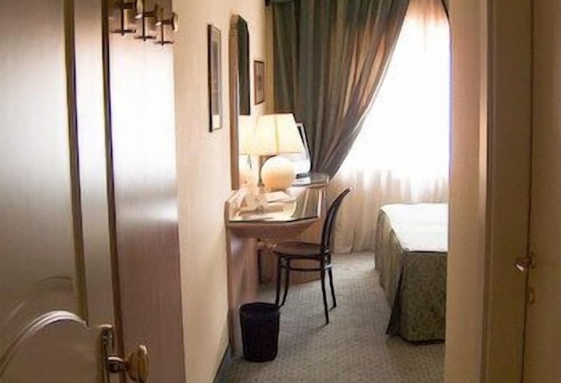 هتل Grande Albergo Potenza