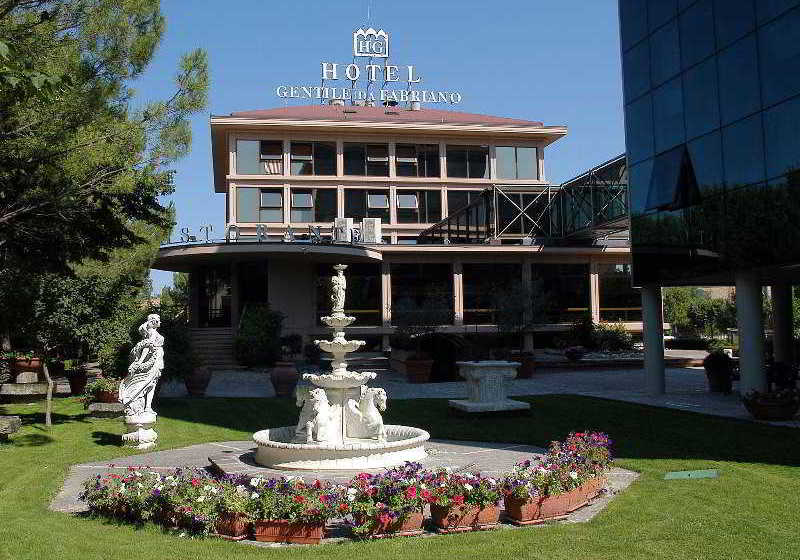 فندق Gentile Da Fabriano