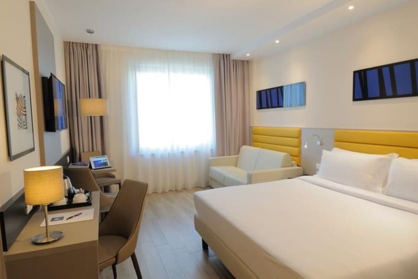 Fotos del hotel Ih S Milano Lorenteggio:  15
