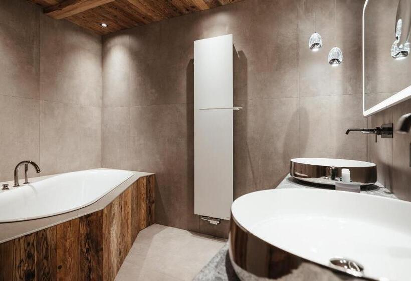 هتل Kolfuschgerhof Mountain Resort