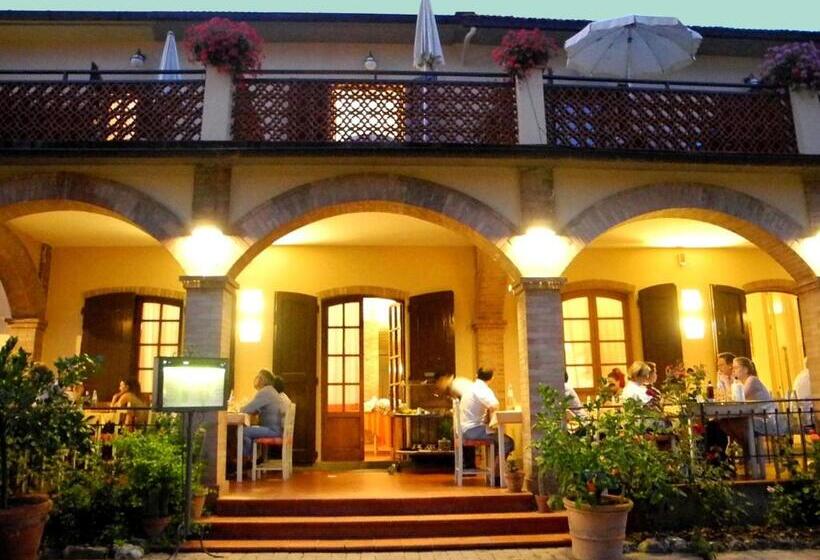 فندق Le Renaie