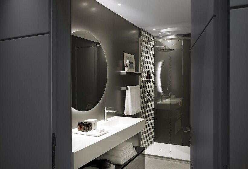ホテル Plaza E De Russie  Relais & Chateaux