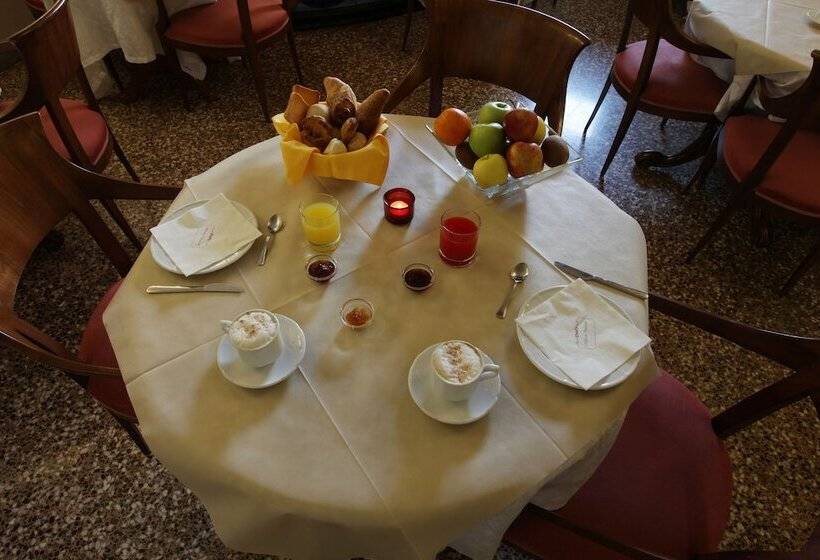 Fotos del hotel San Moisè:  12