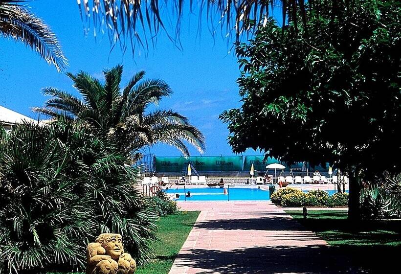 هتل Th Cinisi   Florio Park