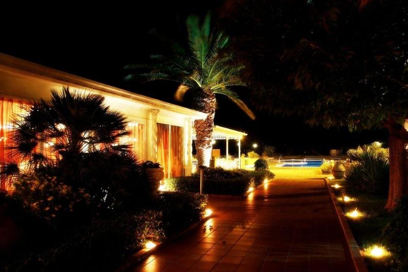 هتل Th Cinisi   Florio Park