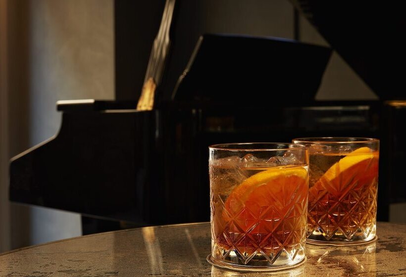 בית מלון כפרי The Code