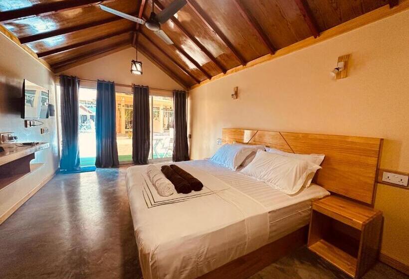 هتل Relax Lodge