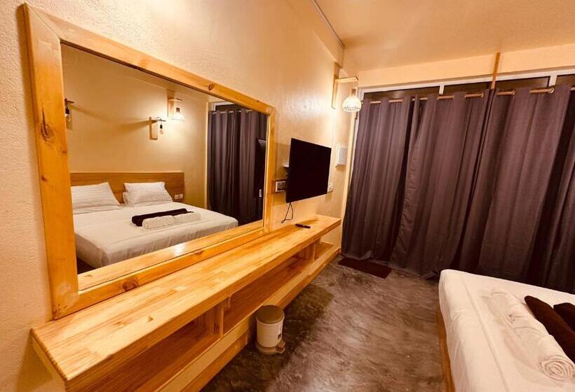 هتل Relax Lodge