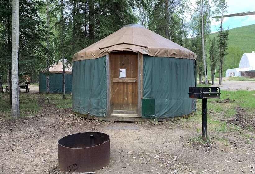 בית מלון כפרי Chena Hot Springs Resort