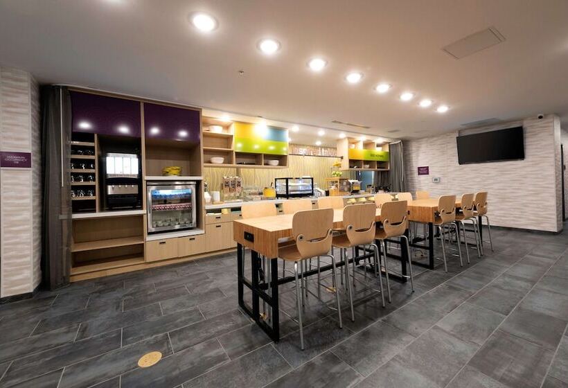 هتل Home2 Suites By Hilton Portland Hillsboro