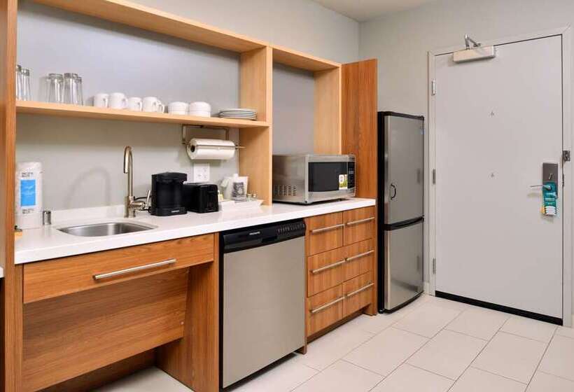 هتل Home2 Suites By Hilton Portland Hillsboro