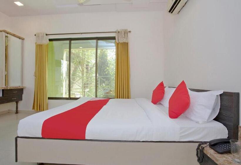 בית מלון כפרי O Capital O Sai Icon Residency