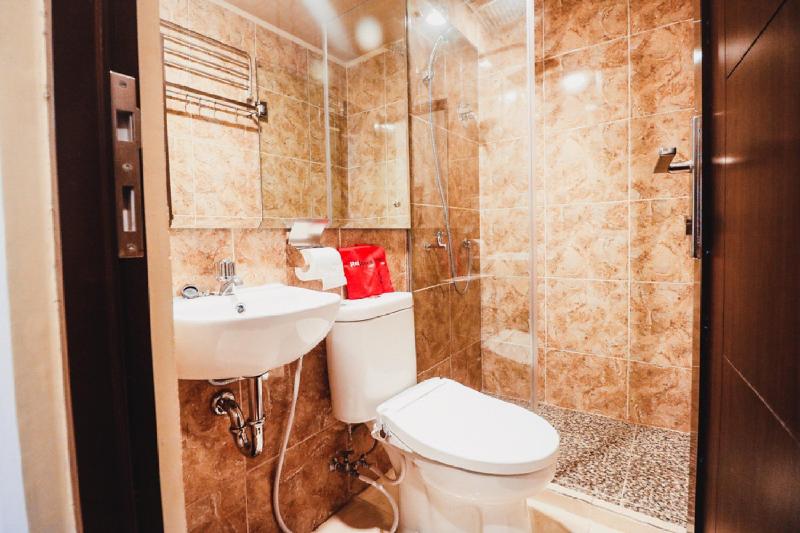 Пансион Reddoorz Near Halim Perdanakusuma 3