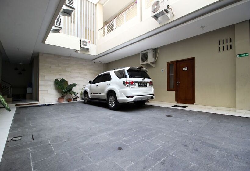 پانسیون Reddoorz Plus Near Upn Jogjakarta 2