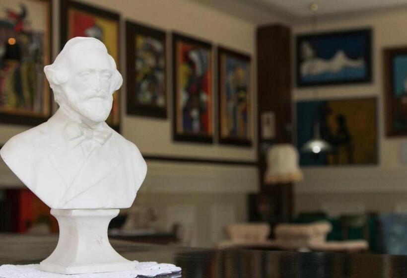 Art Hotel Pandos
