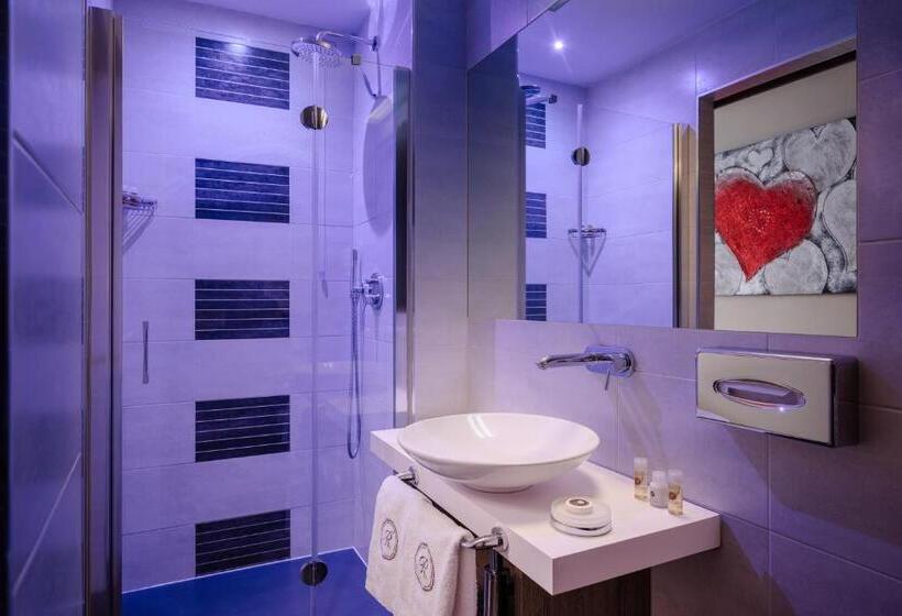 Fotos del hotel Mentana, By R Collection Hotels:  22