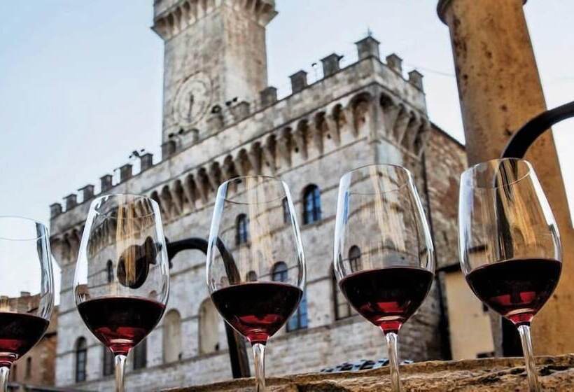 هتل Panoramic Montepulciano