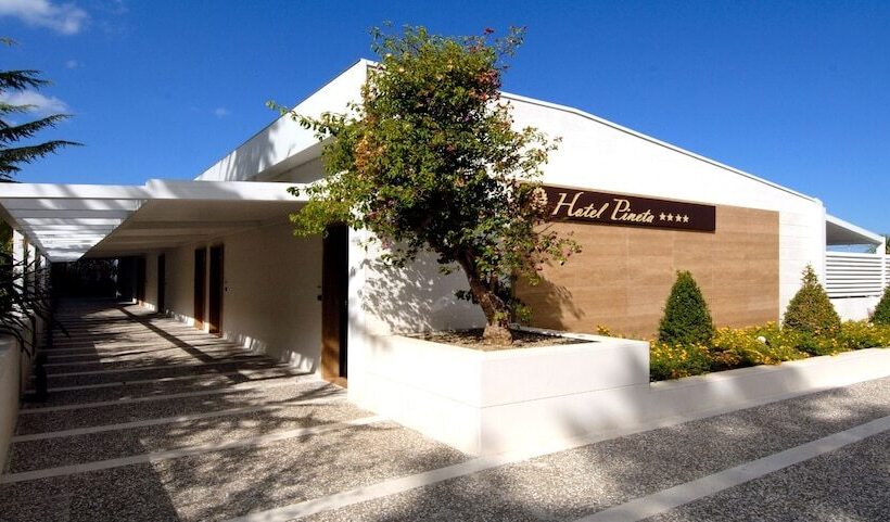 هتل Pineta Wellness & Spa