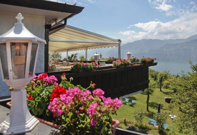 هتل Querceto Wellness & Spa   Garda Lake Collection