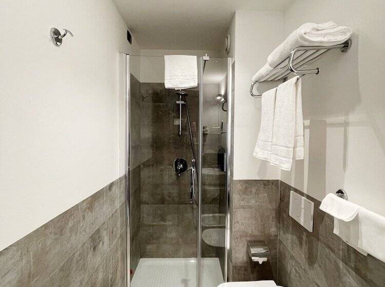 Fotos del hotel Regina:  11