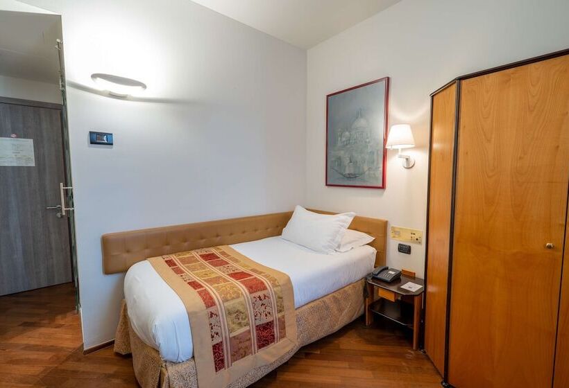 Fotos del hotel Regina:  6