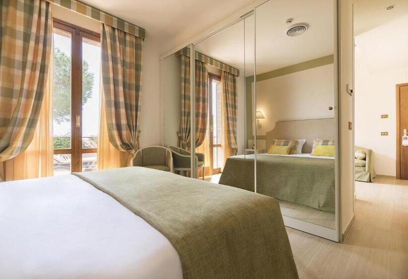 Hotel Relais Santa Chiara