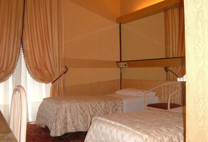 فندق Roma