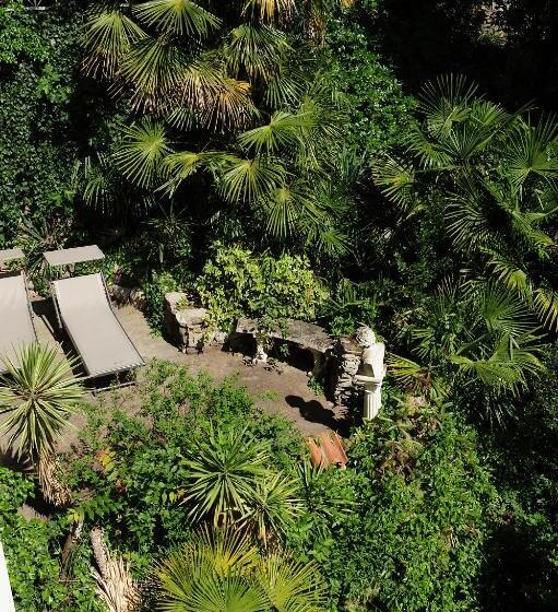 هتل Villa Tivoli