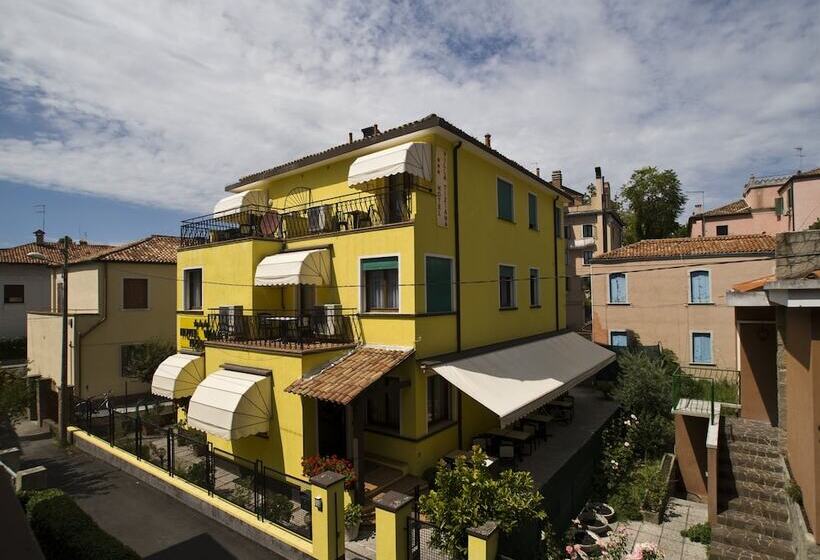 Fotos del hotel Villa Tiziana:  25