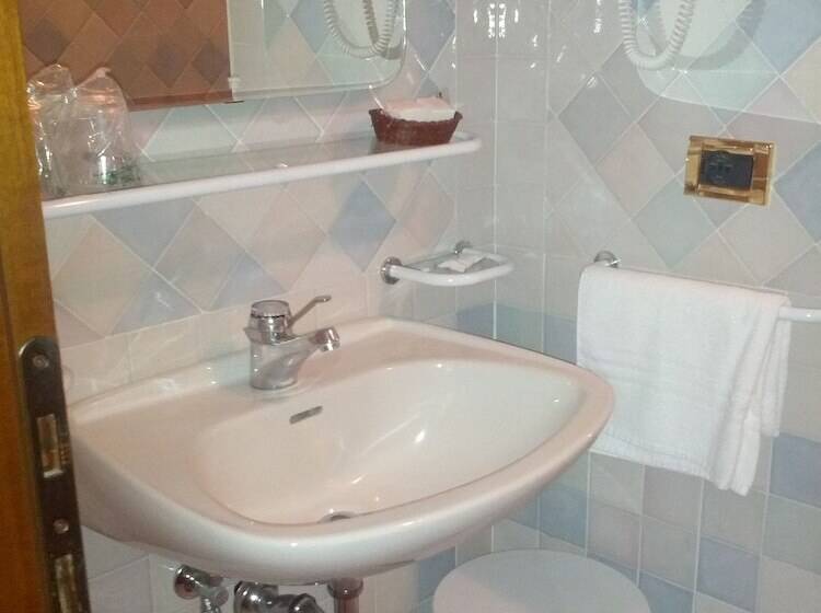 Fotos del hotel Villa Tiziana:  7