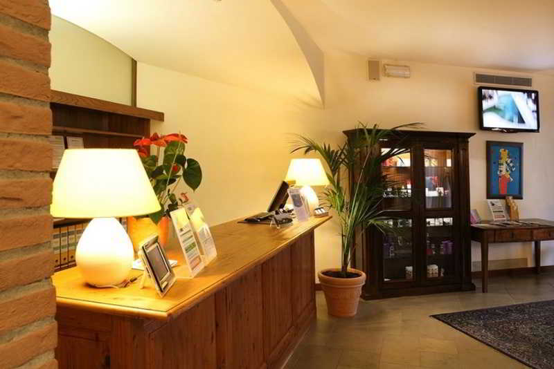 فندق Villasanpaolo Resort & Spa