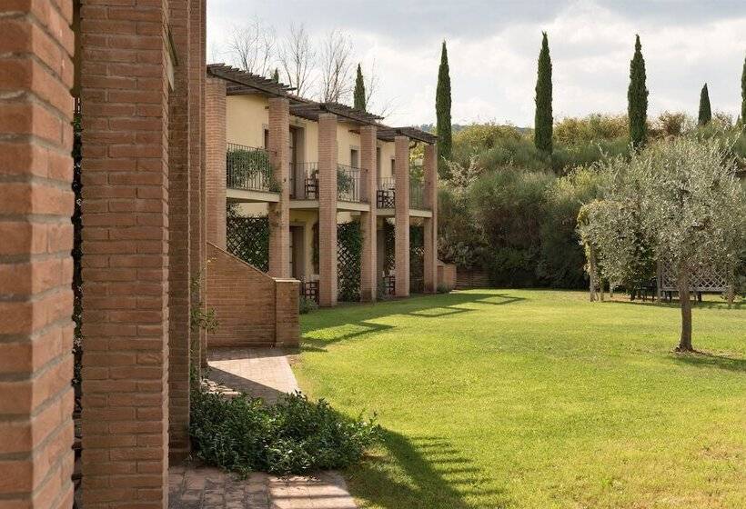 فندق Villasanpaolo Resort & Spa
