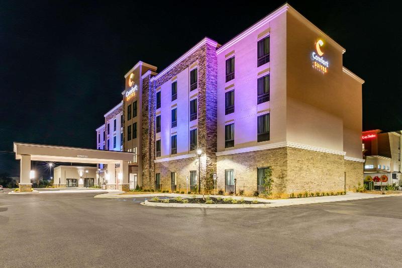 هتل Comfort Suites North Tupelo
