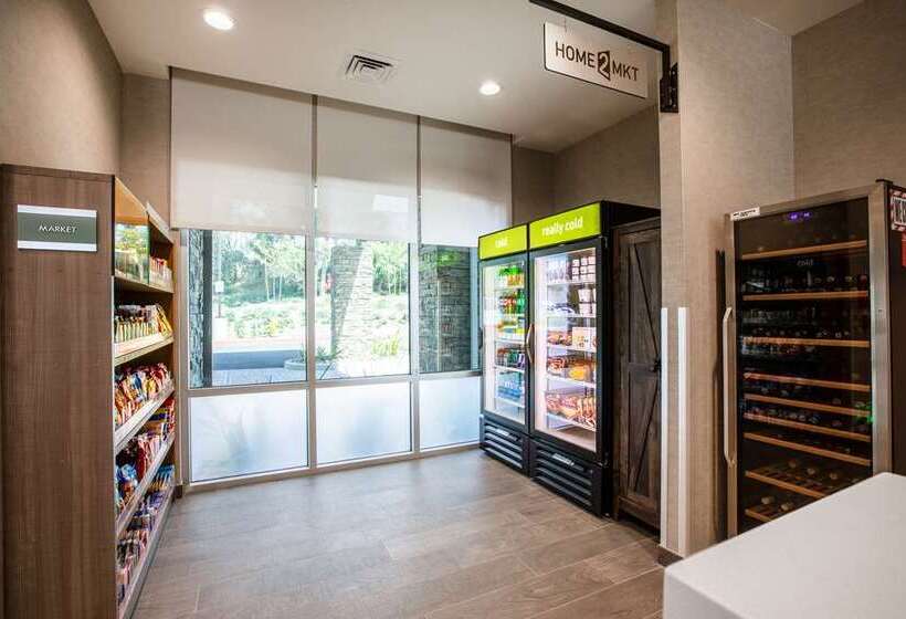 هتل Home2 Suites By Hilton Carlsbad
