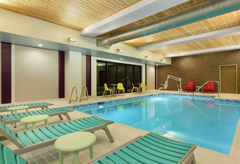 هتل Home2 Suites By Hilton Portland Airport Or
