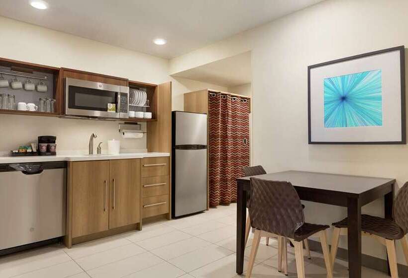 هتل Home2 Suites By Hilton Portland Airport Or
