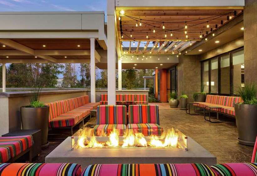 هتل Home2 Suites By Hilton Portland Airport Or