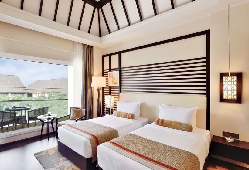 هتل Radisson Blu Plaza Resort & Convention Centre Karjat