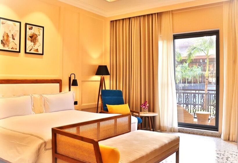 هتل Radisson Blu Plaza Resort & Convention Centre Karjat