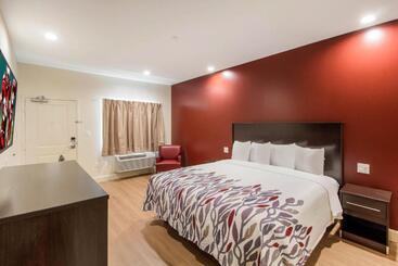 هتل Red Roof Inn Houston Willowbrook
