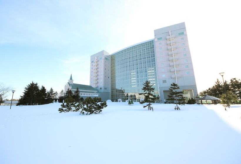 هتل Chateraise Gateaux Kingdom Sapporo  & Spa Resort