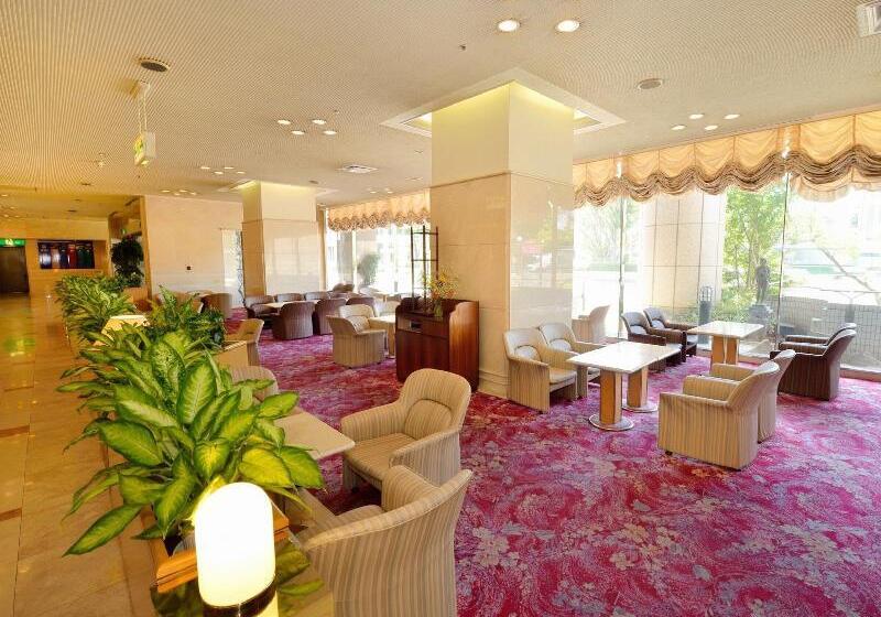 هتل Crown Palais Hamamatsu