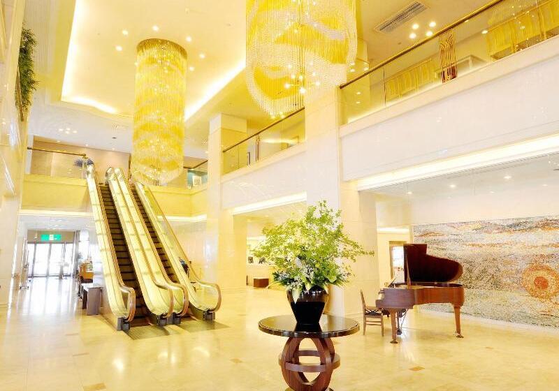 هتل Crown Palais Hamamatsu