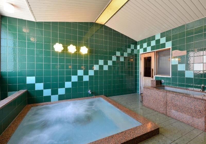 هتل Crown Palais Hamamatsu