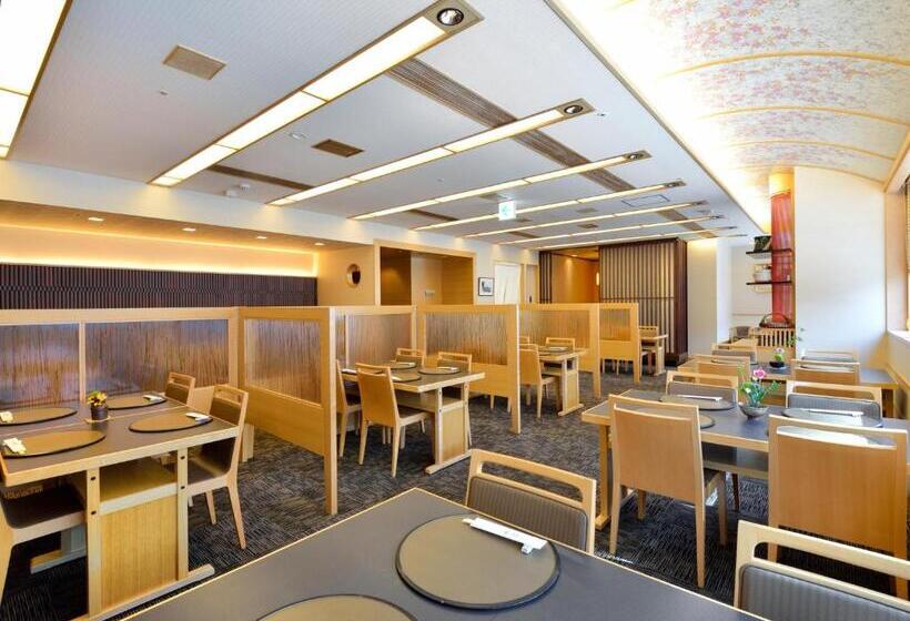 هتل Crown Palais Hamamatsu