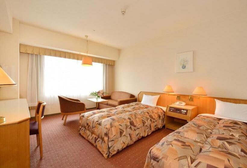 هتل Crown Palais Hamamatsu