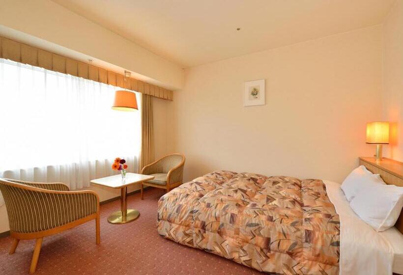 هتل Crown Palais Hamamatsu
