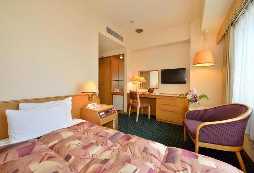 هتل Crown Palais Hamamatsu