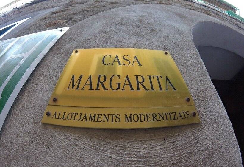 مسافرخانه Casa Margarita