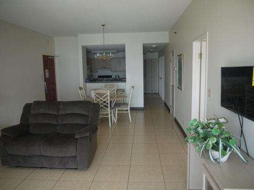 هتل Aquarius Beach Tower